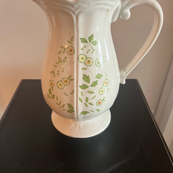 Federalist USA Pottery Pitcher and Bowl. Bowl measures aproximately 13" in diam. - Picture 7 of 13